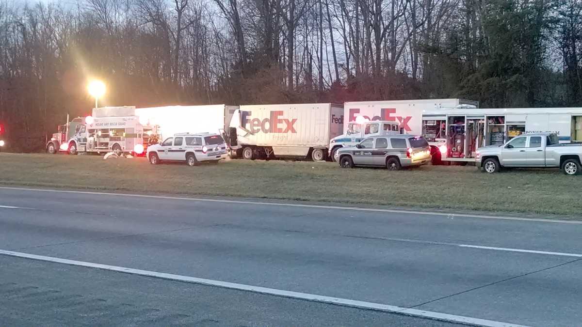 Images I77 crash in Surry County