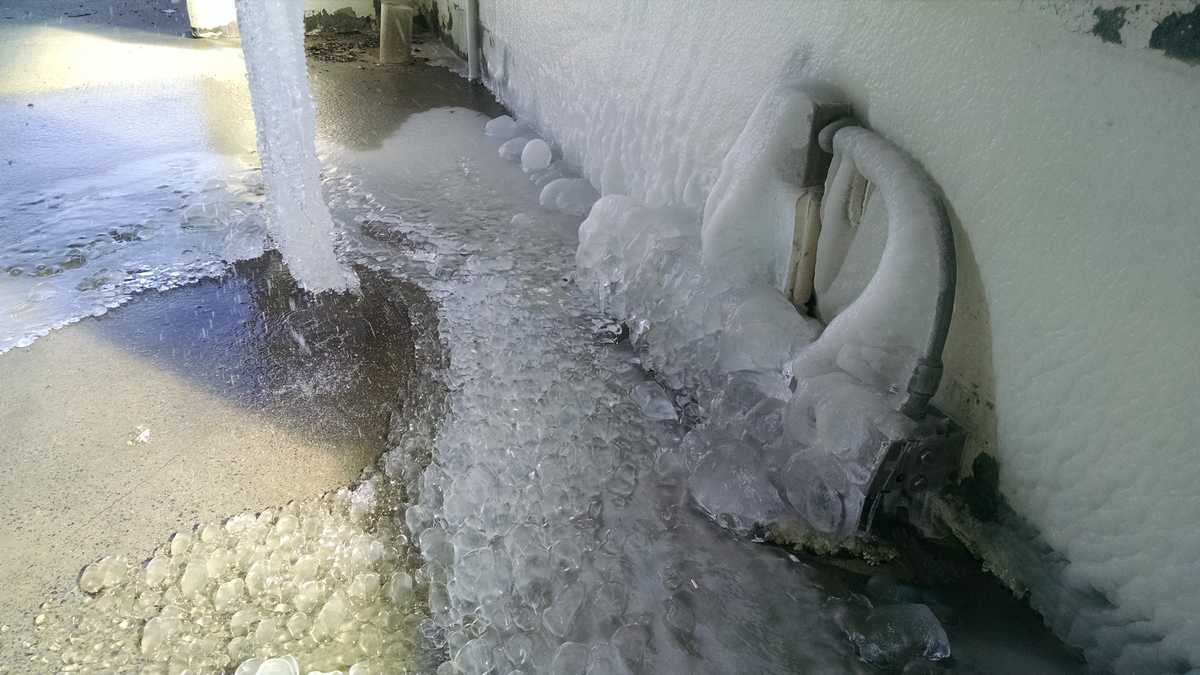 Images What does car wash look like frozen?