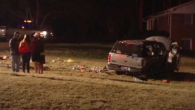 18-year-old Dies After SUV Crash; 2 Others Injured