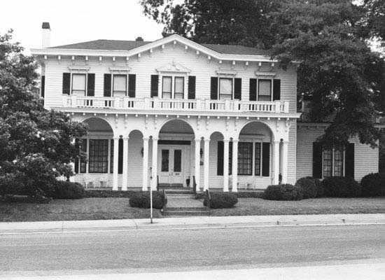 The Fountain Fox Beattie House (Greenville Woman’s Club), 1 Beattie Place, Greenville, was built by Fountain Fox Beattie, a Greenville attorney, in 1834 for his bride, Emily Hamlin of Charleston. This large Italianate home was the center of social, cultural, and religious life of early Greenville. It was occupied by Beattie descendants until 1940. Now used as the Greenville Woman’s Club, it is the third oldest structure remaining in Greenville.