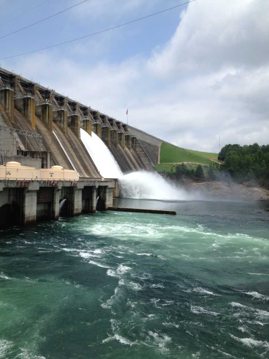 Pictures: Lake Hartwell dam