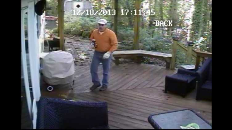 Surveillance camera captures image of person of interest in burgarly case