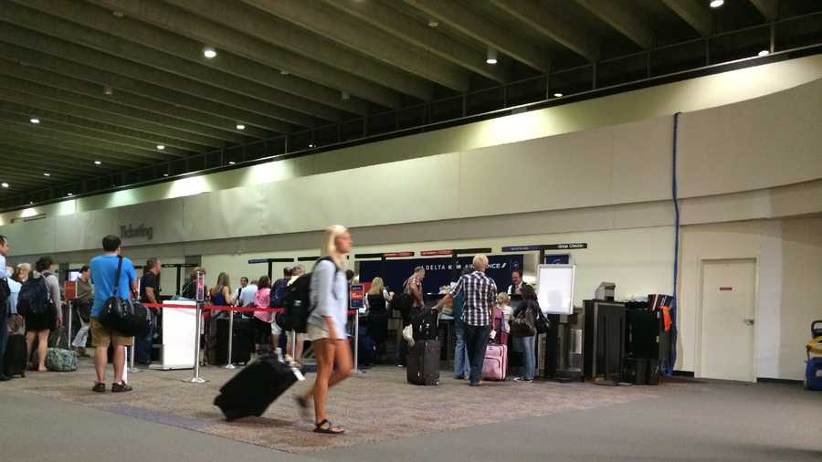  GSP passengers can now access the temporary ticket counters operated by US Airways, American Airlines and United.