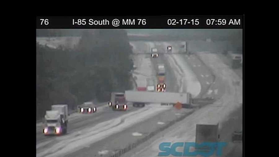 LIVE VIDEO: 18-wheeler jackknifes on I-85 north