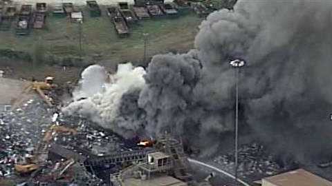 Big fire sends smoke billowing into sky