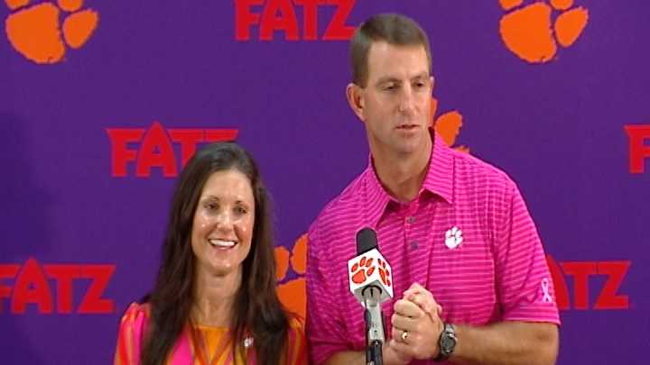 Tigers players and coaches join fans in breast cancer recognition