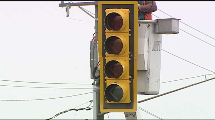The SCDOT is hoping these new lights will help drivers make fewer mistakes when it comes to turning.