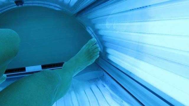 Man accused of lurking near tanning bed, charged with ...