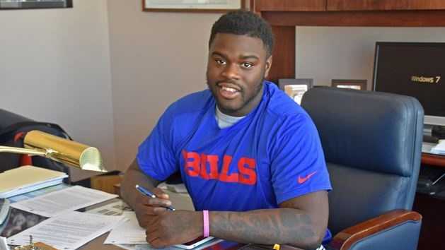 Bills bring back Shaq Lawson on 1-year deal