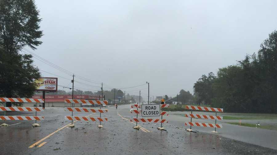 East Palmetto street shut down headed to FLO Airport. (Source: Audrey Biesk)