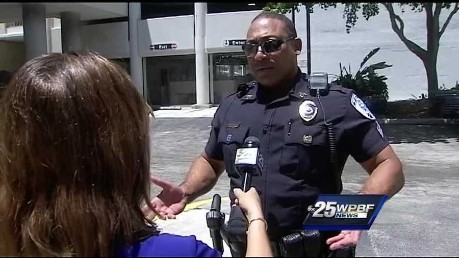 West Palm Beach Police Sgt Offers To Replace Strangers Cellphone 8495