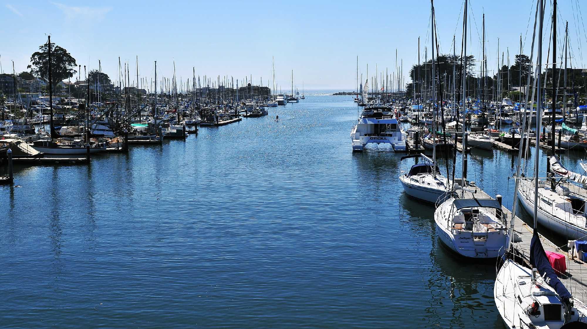 Santa Cruz Harbor closed to all boat traffic