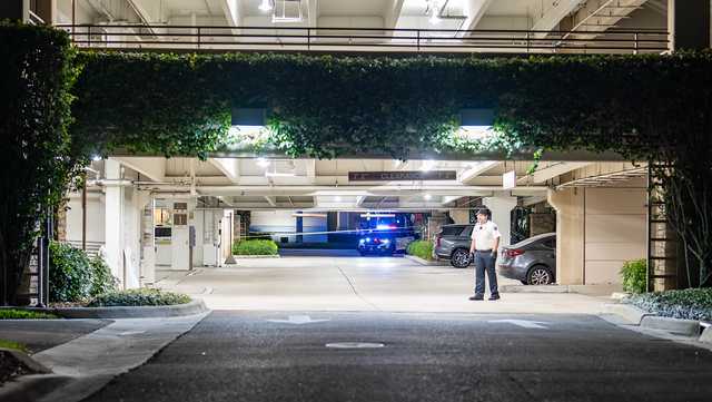 Person seriously injured after falling from parking garage in Naples - Vimarsana News