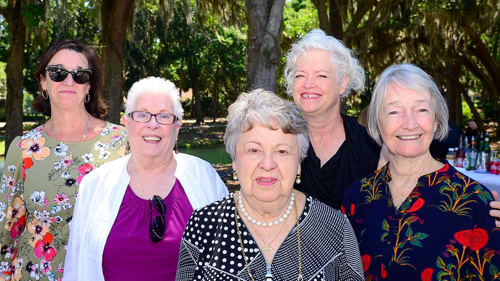 PHOTOS 'We Remember Mama' fundraiser for Hospice Savannah