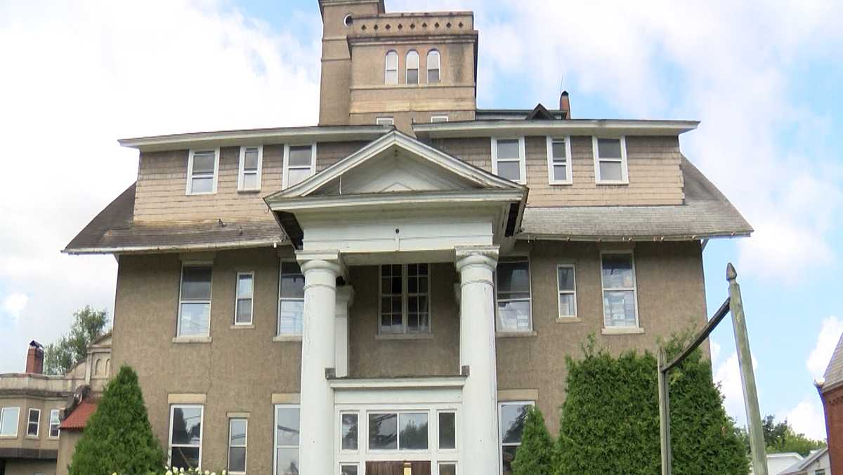 Code enforcement officer Gray Gables apartments 'unfit for human