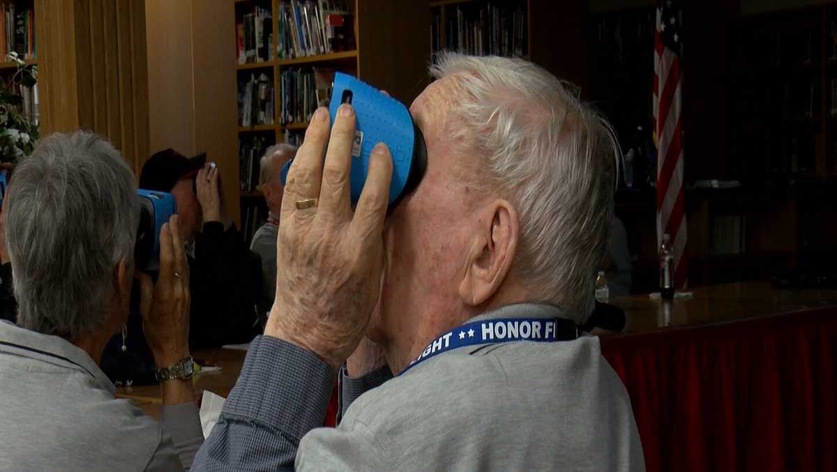 Veterans visit DC with help of students, virtual reality glasses