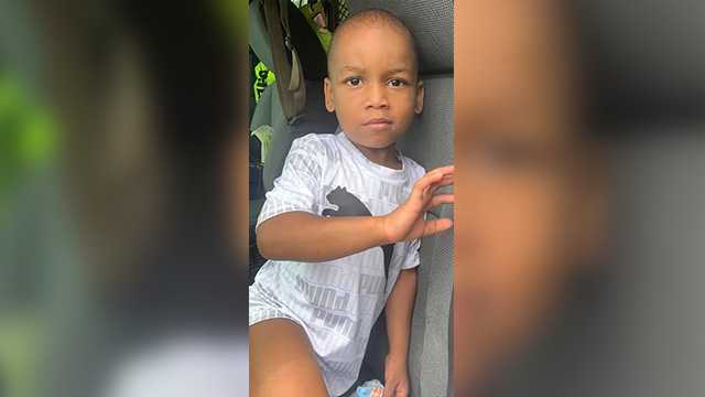 Three-year-old boy found wandering in West Palm Beach, officials say