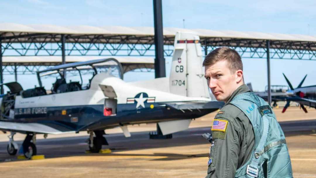 Ohio airman killed in refueling mission over Iraq to be laid to rest Friday