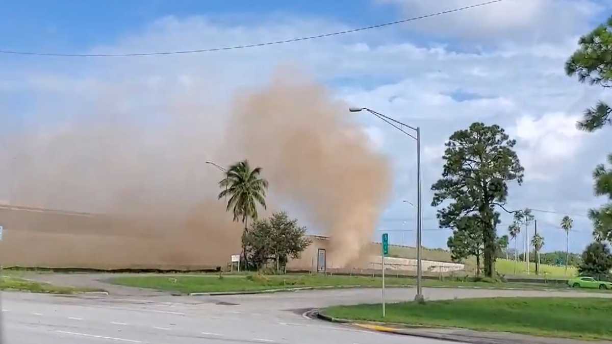 lake worth gas line explosion prompts evacuations lake worth gas line explosion prompts