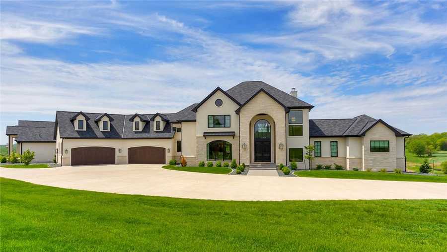 On the market: Take a tour of Jeremy Hellickson's $5.8 million WDM mansion