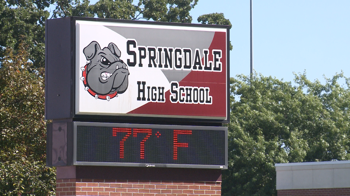 NW Arkansas schools respond to "unsubstantiated threat"
