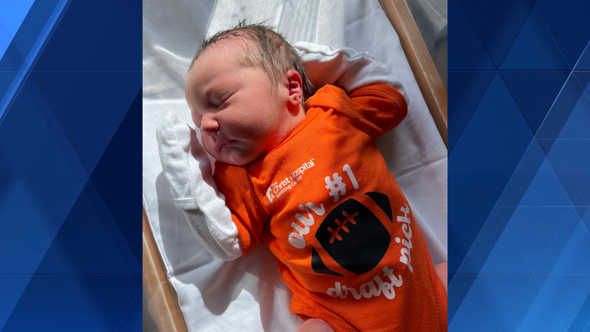 Bengals superfan welcomes Bengals baby