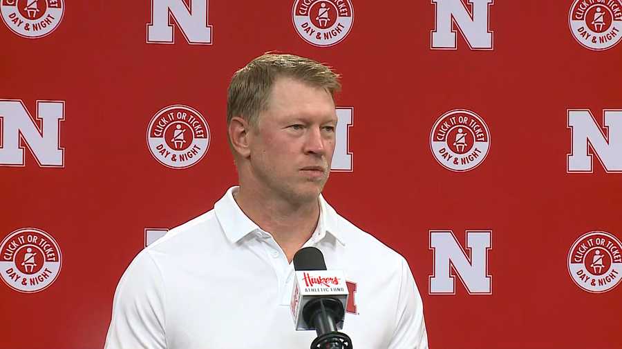 A coach of few words: Scott Frost: 