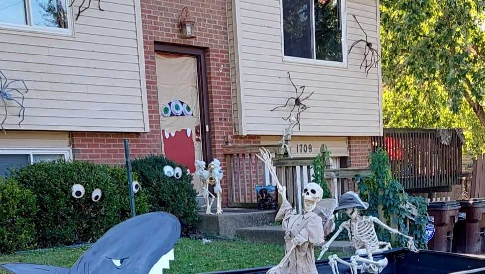 A house in Ohio creates a different Halloween skeleton every day
