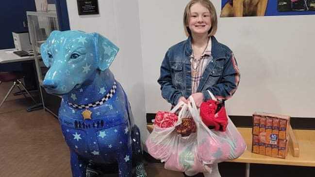 10-year-old gives back