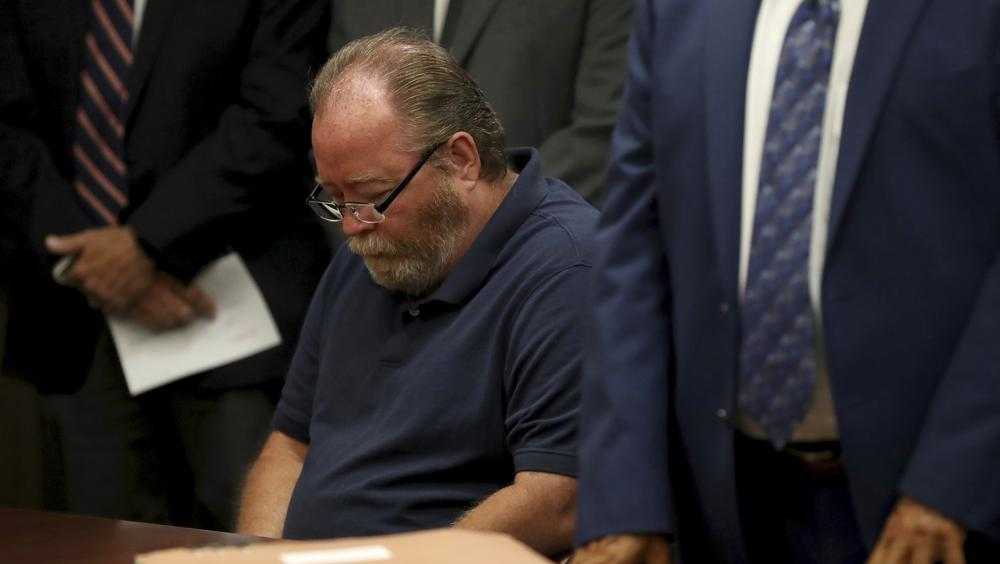 Texas man on death row pleads guilty in 2 cold-case killings