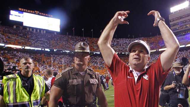 Legendary University of Oklahoma coach back on sidelines for XFL - Vimarsana News