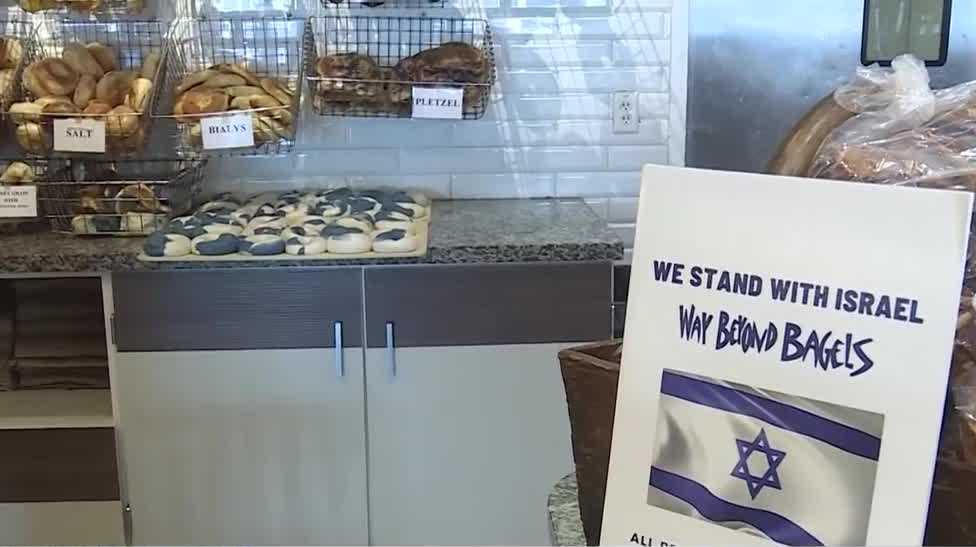Boca Raton bagel shop's unique show of support for Israel
