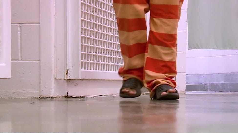 Budget cuts could leave inmates without meals, Indian River County
