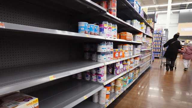 Baby formula shortage significantly impacts low-income familie - Vimarsana News