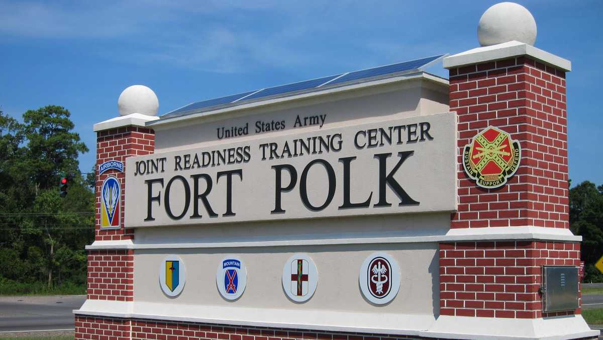 1 dead, 3 injured in helicopter crash at Fort Polk