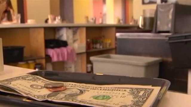 Florida bill would keep businesses from going cashless - Vimarsana News