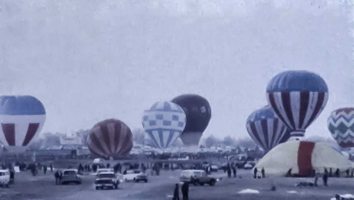 Flashback footage of first ever World Hot Air Ballooning Championship