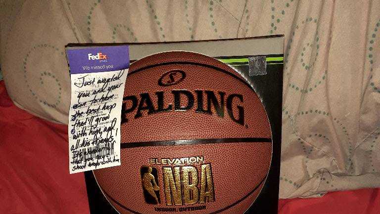 Family Hoping To Give Back After Fedex Driver Surprises Boy With New Basketball Hoop