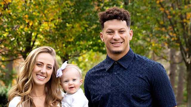 KC's Patrick Mahomes defends fiancée after undue online criticism - Vimarsana News