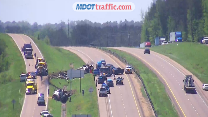 One killed after two trucks collide on I-55 in Hinds County - WAPT
