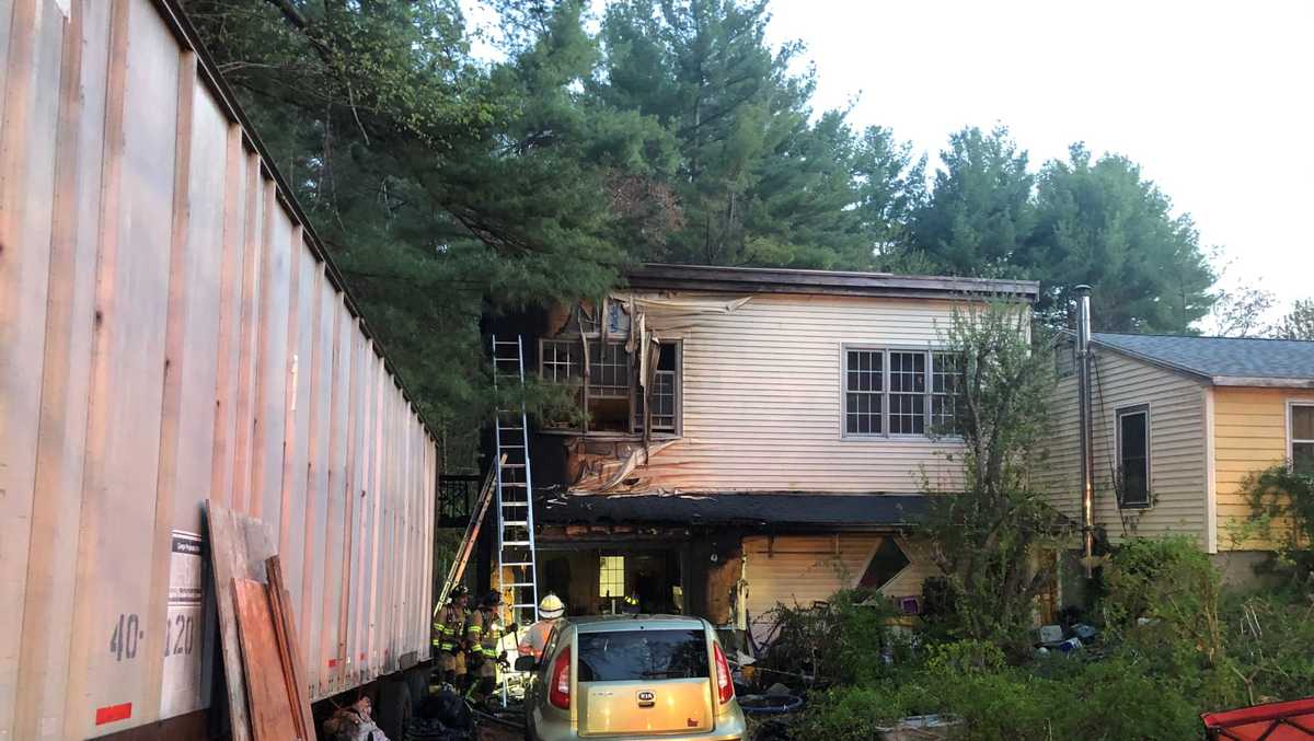 Woman trapped in bathroom during house fire evacuated by Derry fire and ...