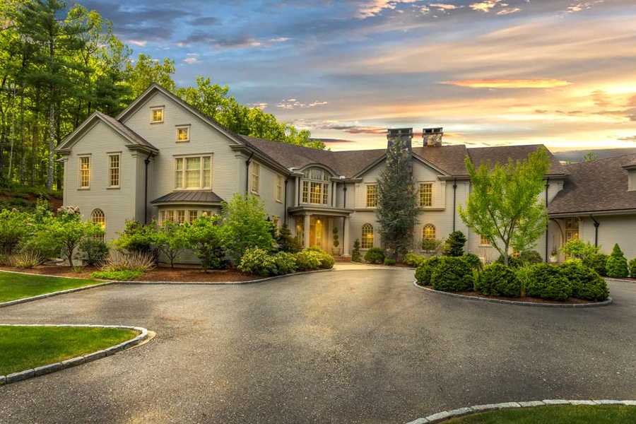 4m Home Has Underground Tunnel To 12 Car Garage