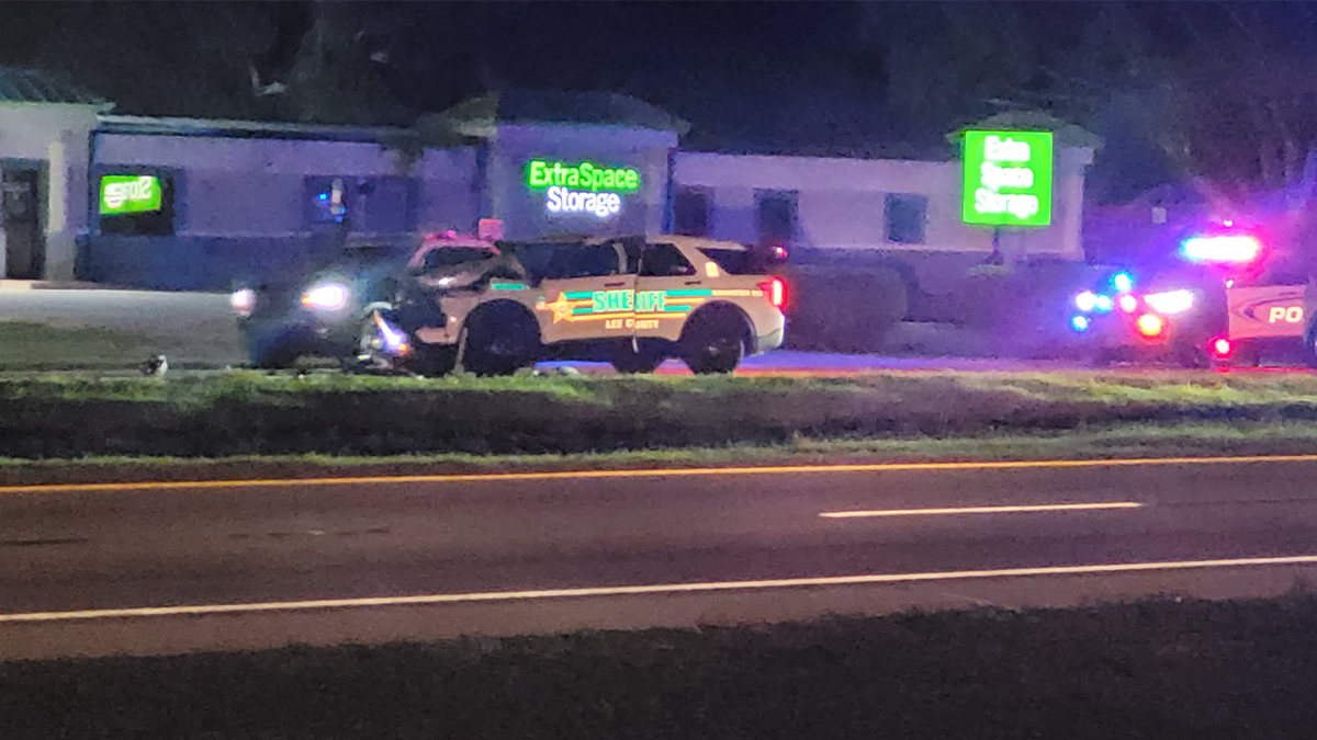 Lee County deputy involved in crash along Pine Island Road in Cape Coral