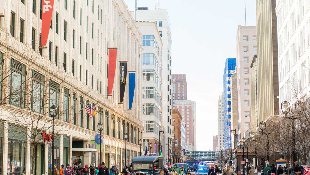 2022 Christmas Day Parade Downtown Milwaukee Wi St. Patrick's Day Parade Returning To Downtown Milwaukee