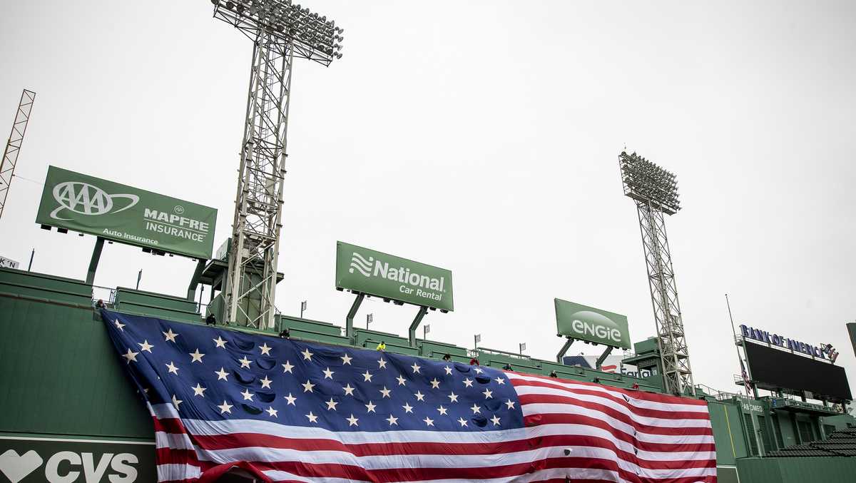 Red Sox Drape American Flag Over Green Monster, Play 'Taps' To Honor  Memorial Day - CBS Boston