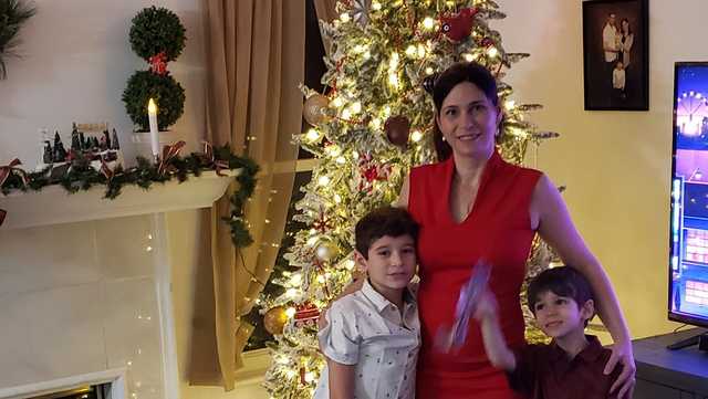 Central Florida mom of two diagnosed with ALS gets help from national source - Vimarsana News