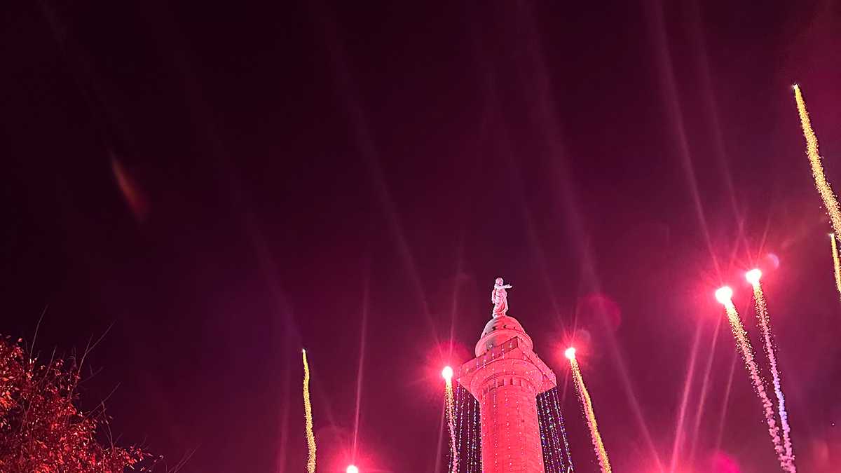 Washington Monument lighting 2022 in Baltimore Photo Gallery