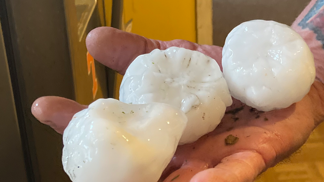 Iowa weather: Photos of hail that fell in Sunday storms - Vimarsana News