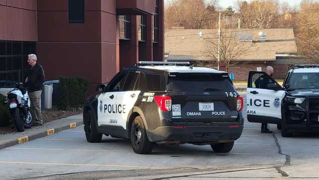 Motorcycle crash on Western Avenue leaves one critically hurt - Vimarsana News