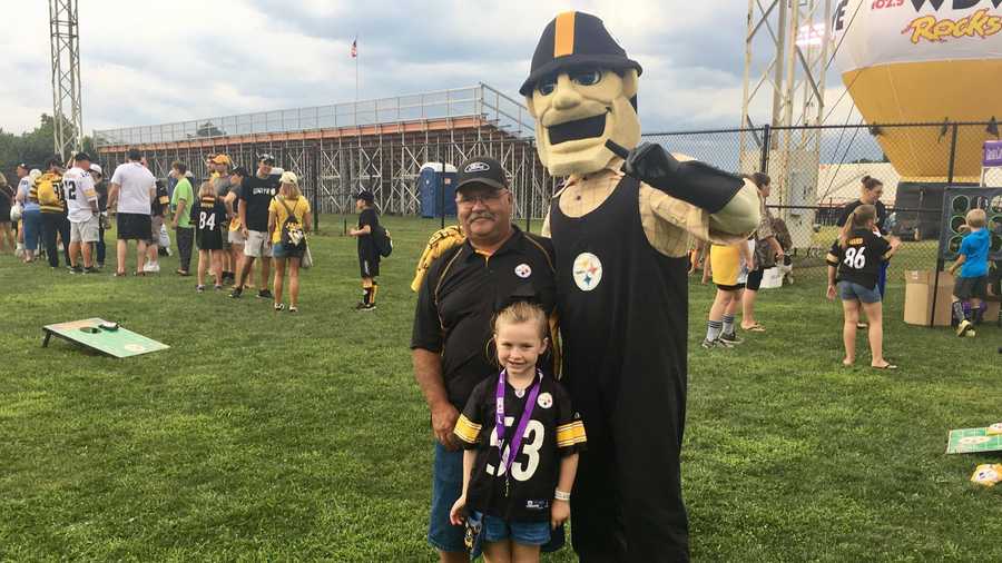 Pittsburgh Steelers Steely McBeam Table Mascot